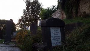 Gräber auf dem Bergfriedhof von Schäßburg