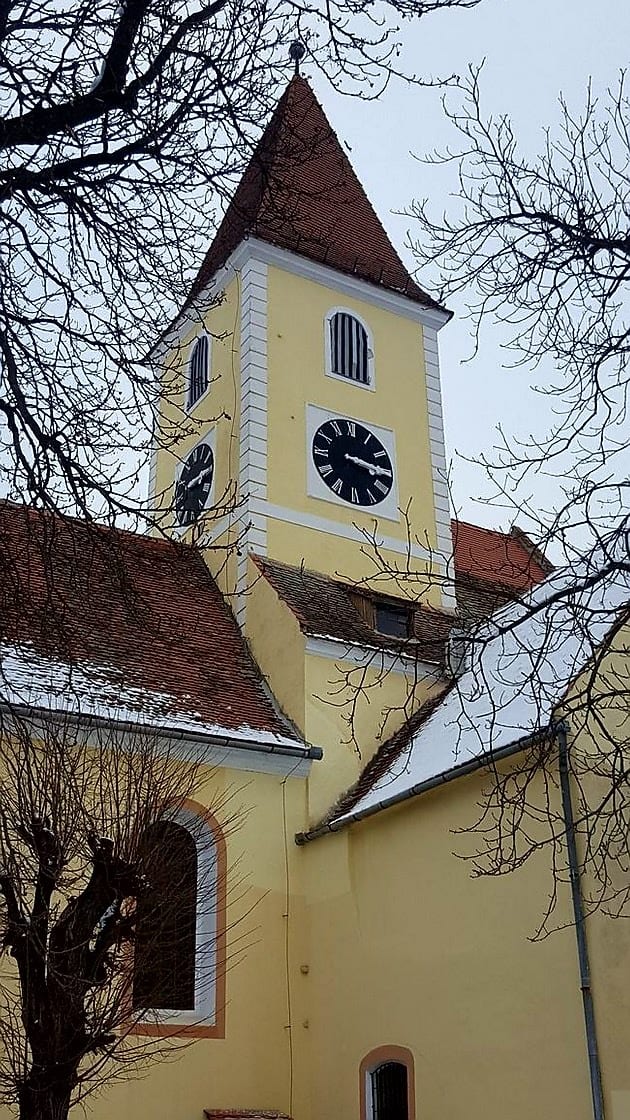 Der Turm der Kirche von Turnișor (Neppendorf)