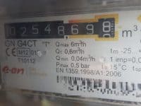 Gaszähler mit Barcode und Zählernummer