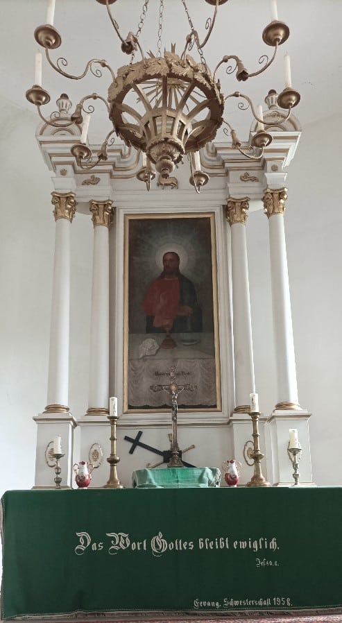 Altar in Șona (dt. Schönau)