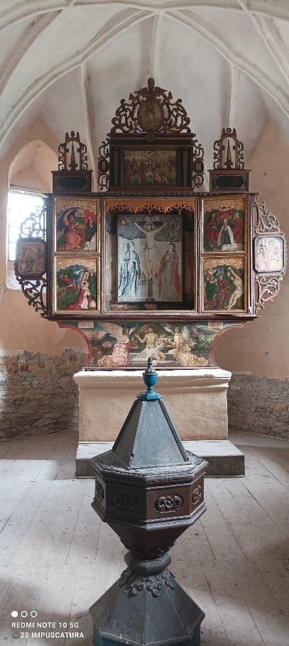 Geöffneter Altar in der Kirche von Tătârlaua (dt. Taterloch)